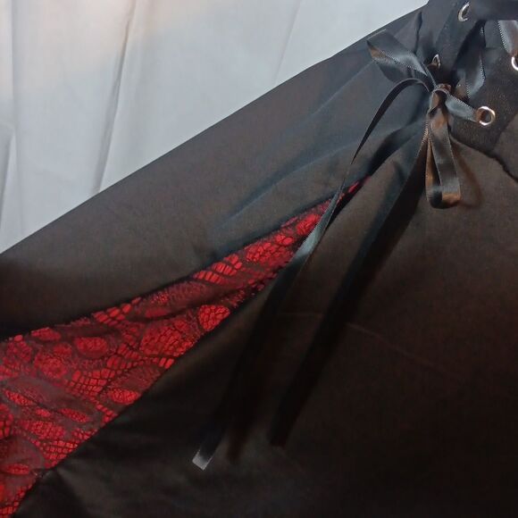 Black & Red Skull Lace Goth Women's Dress - Picture 3 of 6